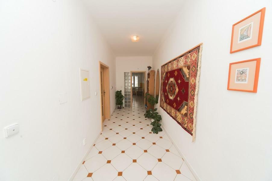 Pension U Kostela Cesky Brod Exterior photo